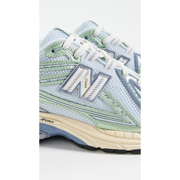 NWT New Balance Ice Blue/Melon Water Men Mesh Running Shoes size 7.5